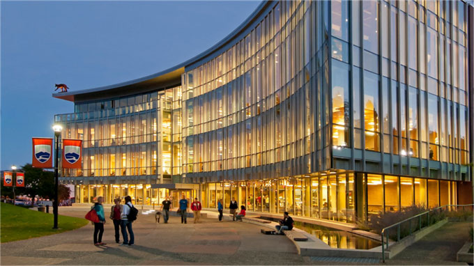 加拿大汤姆逊大学(tru)