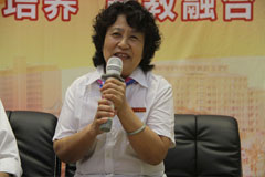 教务处处长齐怀琴教授