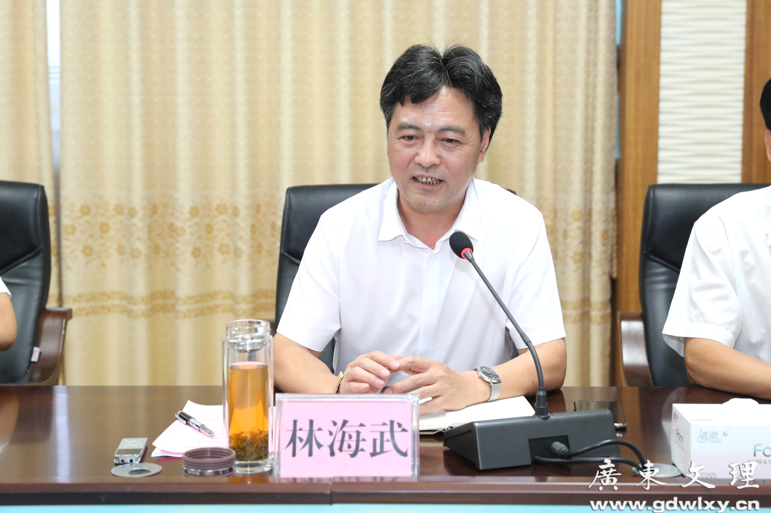 廉江市委书记林海武主持