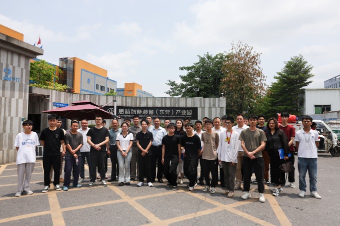 广东文理职业学院校长刘明贵率队到东莞访企拓岗，推进我校毕业生高质量就业