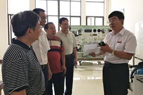 ѧԺ�쵼���ʵѵ��ѧ����