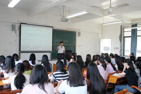 ѧԺ����Ժ��������ڿ�����ѧ�ڵ�һ��˼����