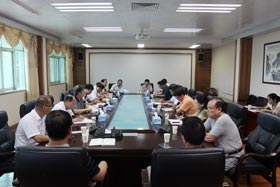 ѧԺ�ٿ�ʵѵ��ѧ�����ƽ���