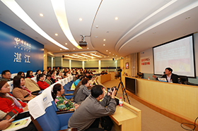 �㶫����У԰ͨѶվ���ŵ�ͼ��ѧ����