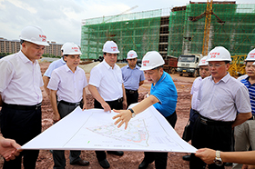 书记市长现场办公 助力学院升本工作