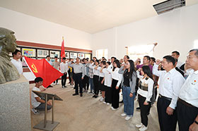 ѧԺ��ί��չ���������ģ��μ�ʹ�������⵳�ջ