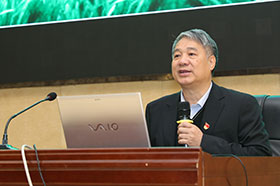 �ܽ�����ʱ������ѧԺ��ί��ǽ�����ѧ�ڵ�һ��˼����