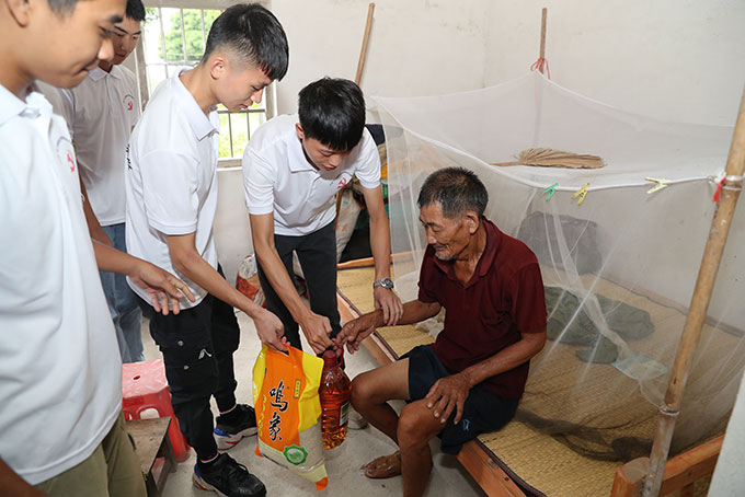 ѧԺ��ѧ�����ڡ������硱���ʵ���Բ������